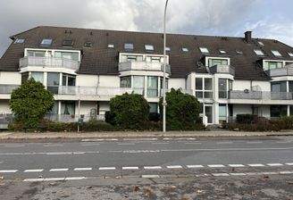 Freistehendes Mehrfamilienhaus