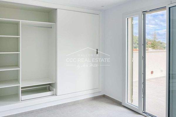 Zweites Schlafzimmer mit...