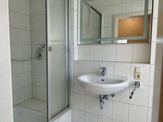 Duschbad im Spitzboden