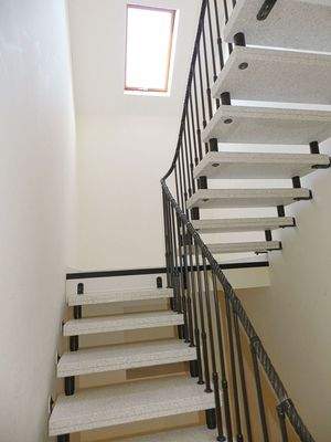 neues Treppenhaus