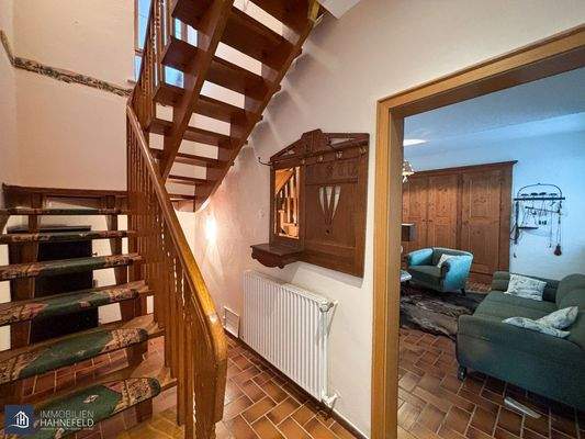 Treppenhaus, EG-OG, links