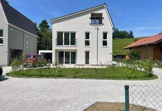 Vorderansicht des Hauses