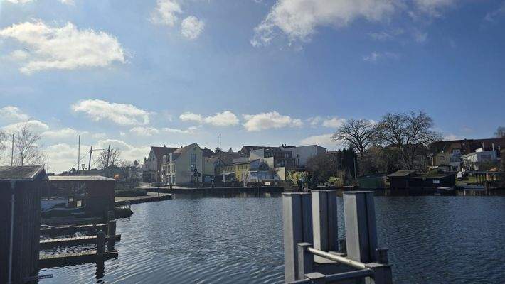 Schiffsanleger nebenan