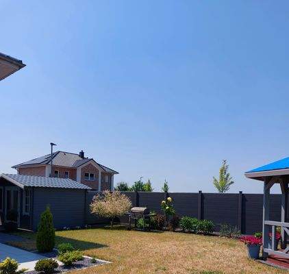 Gartenhäuschen Bild 2.jpg