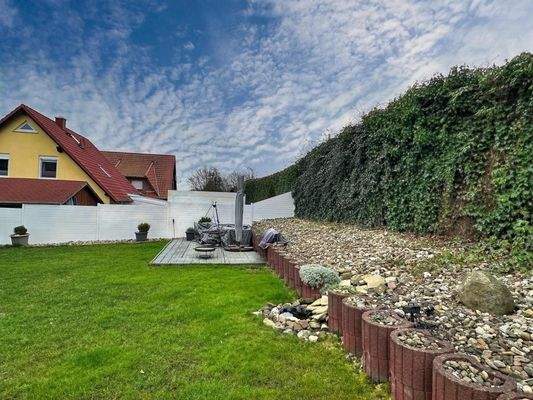 Garten 3 mit Grillplatz