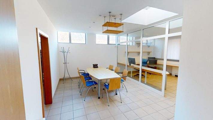 Meran-Merano-Büro-ufficio-vermieten-affitto