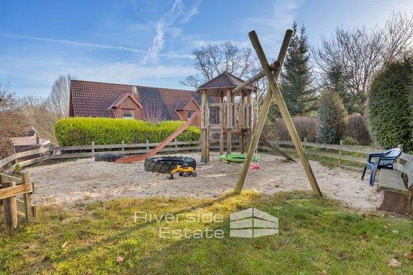 Spielplatz im Feriendorf 