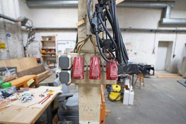 Starkstromanschlüsse