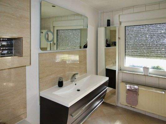 Tageslichtbad Erdgeschoss