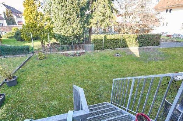 Großzügiger Gartenanteil 