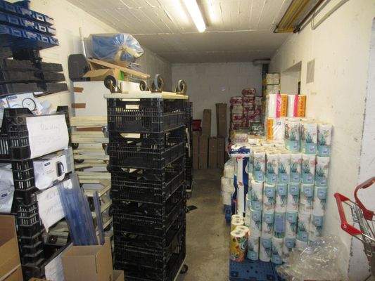 BLICK IN DEN LAGERRAUM