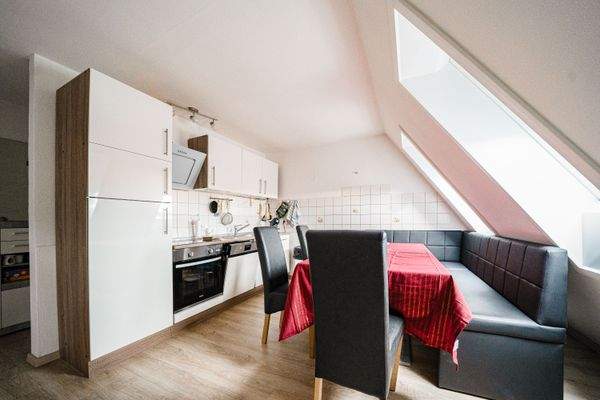 DG Wohnung Küche Essbereich