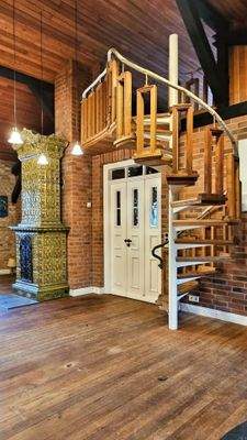 Treppe vom Wohnsaal zur Empore