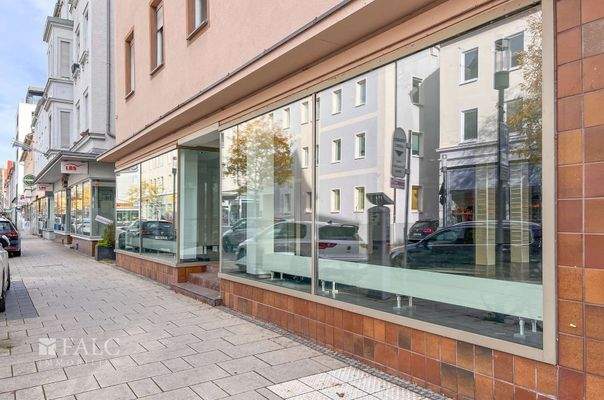 Ladenfläche mit Schaufensterfront in zentraler Lage