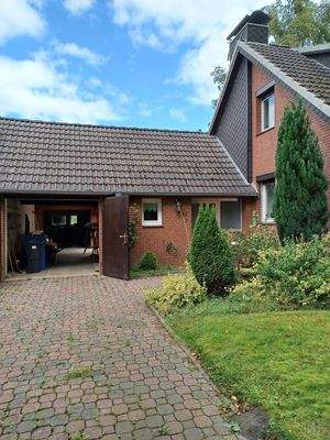 Garageneinfahrt/ Stellplatz