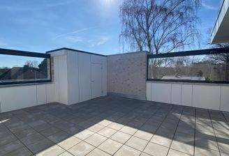 Dachterrasse mit Abstellraum