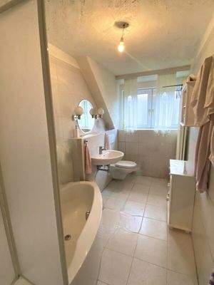 Badezimmer 2 im OG