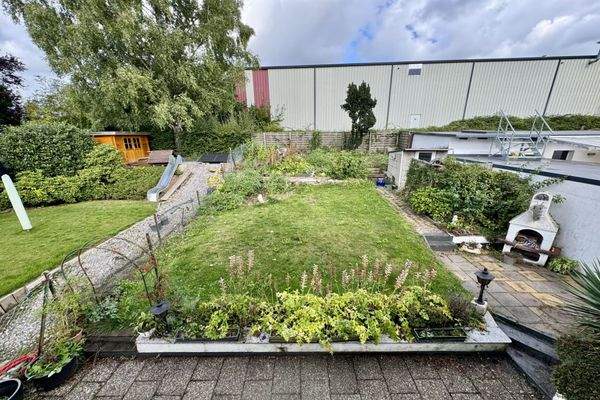 Garten mit Grillecke