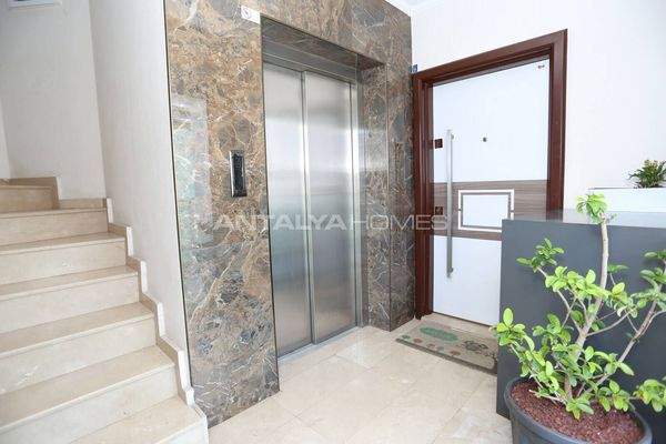 3-Bedroom Flat with Separate Kitchen in Antalya Muratpaşa