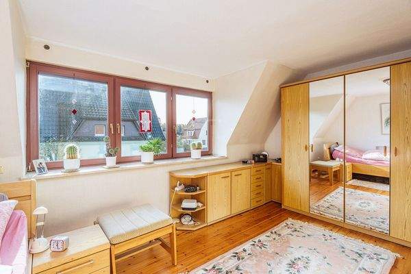 Schlafzimmer mit großer Gaube