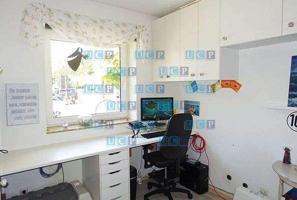 2DF3723F-F915-4B63-8485-B313C9