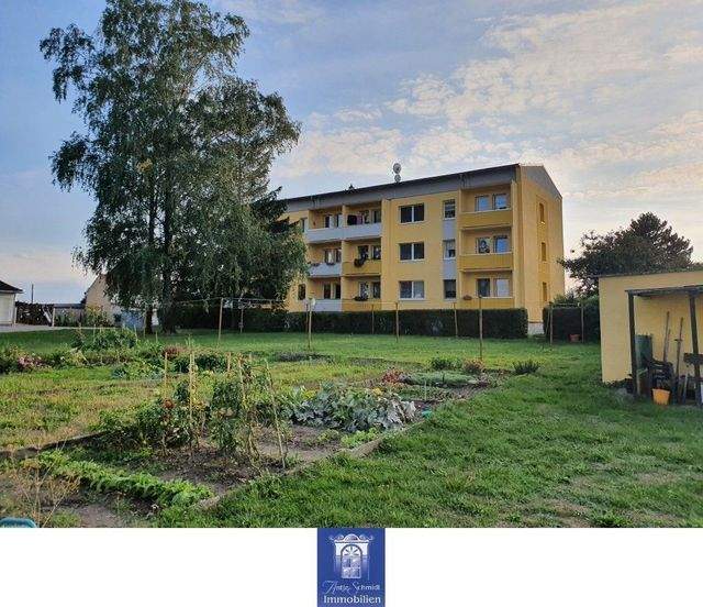 Freundliche Wohnung mit Balkon und Tageslichtbad mit Wanne! - Foto 2