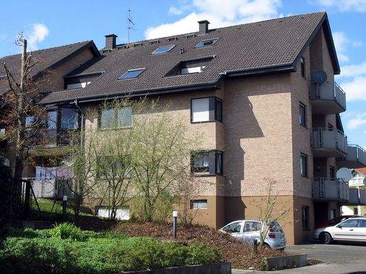 DG-Wohnung mit gr. Dachloggia