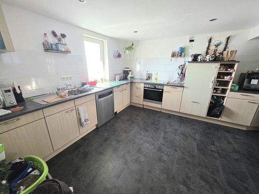 Küche mit Essbereich EG