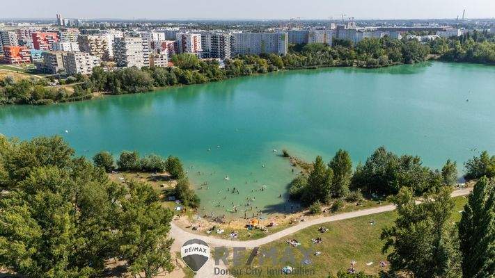 Direkt am Badeteich Hirschstetten