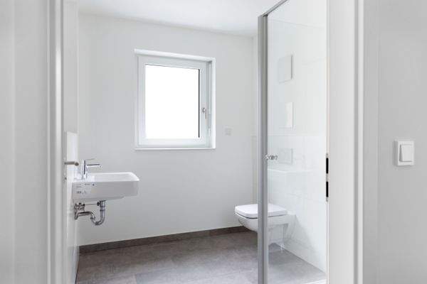 Tageslichtbad mit Dusche