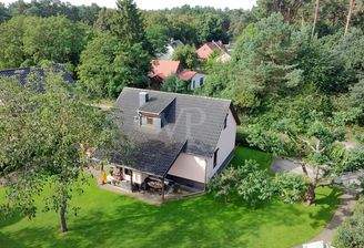 Hausansicht (Drohnenaufnahme)