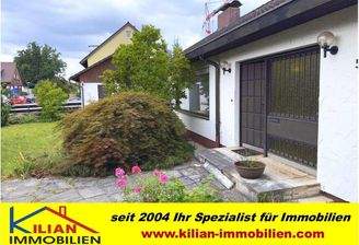 Bungalow und Garagen