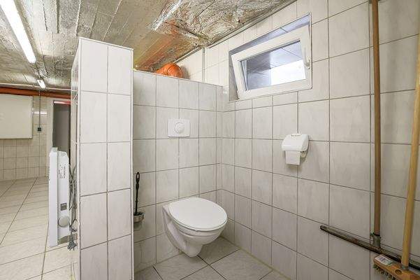 WC KG