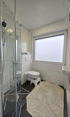 Ensuite Duschbad EG
