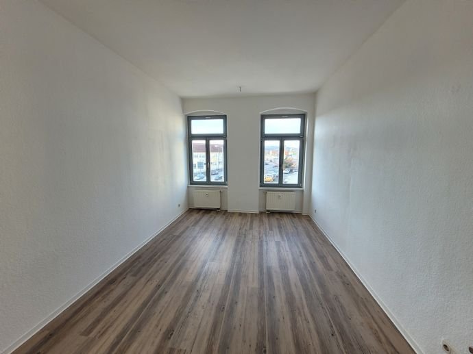 NEU! SANIERTE 3 RAUMWOHNUNG MIT 2 BALKONEN