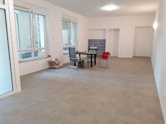 Büro, Werkstatt, Sport etc. mit Fußbodenheizung 