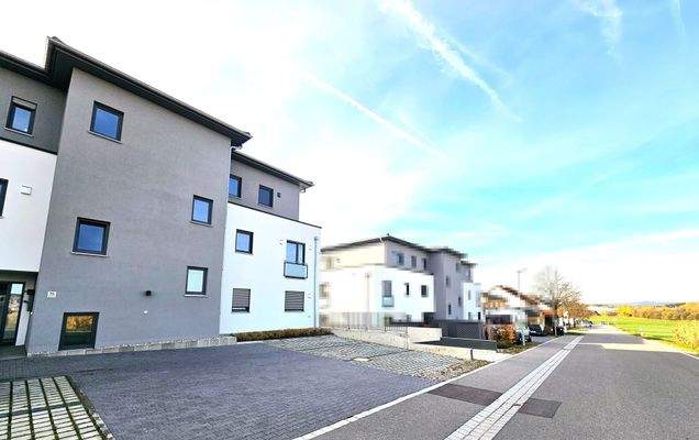 Zufahrtsbereich, Stellplätze_p