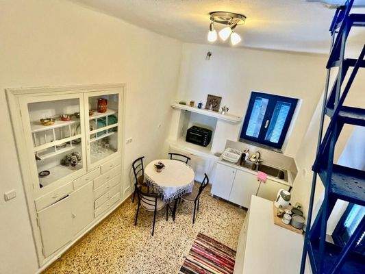 Kreta, Kalo Chorio: 2-Apartment-Anwesen mit geräumiger Dachterrasse zu verkaufen