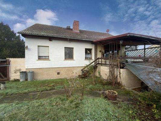 Rückansicht mit Zugang Terrasse