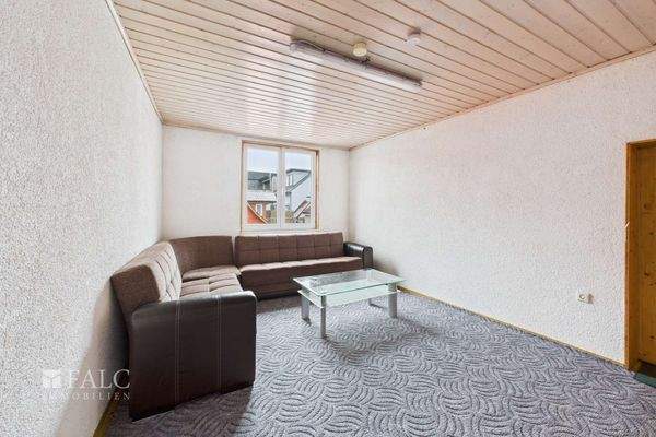 CAM04294G0-PR0028-STILL039