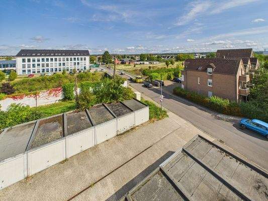 Ansicht Garagenhof von Küchenfenster