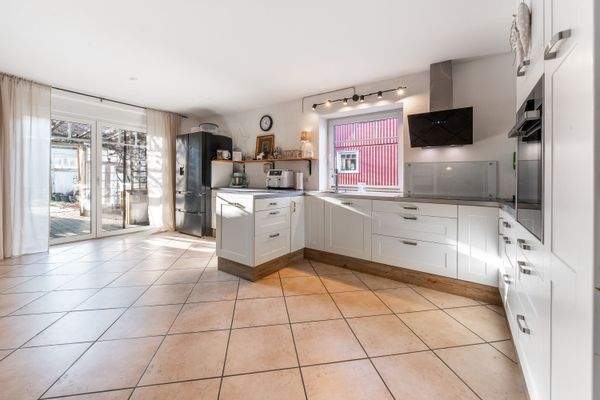 DI - Forbes Global Properties