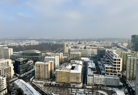 Cosmopolitan Twarda 2/4 in Warschau