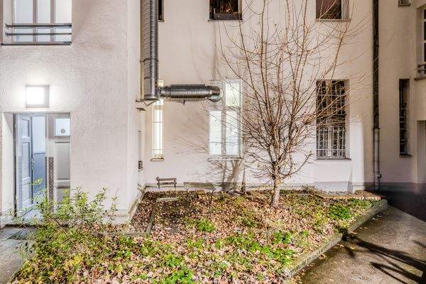 Neue Abzugshaube bis zum Dach