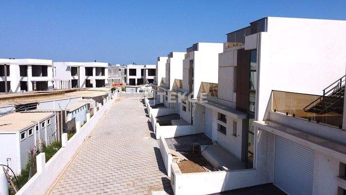 Semi-Detached Villas with Private Pools and Gardens in İskele