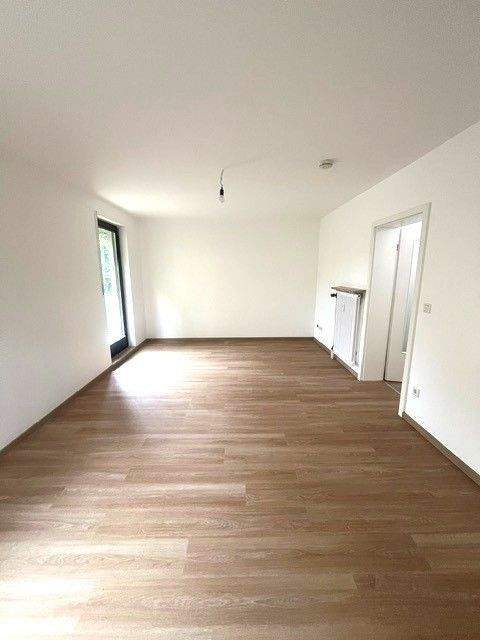 Grünes Thon: renovierte 1-Zi.-Wohnung mit Balkon! - Photo 3