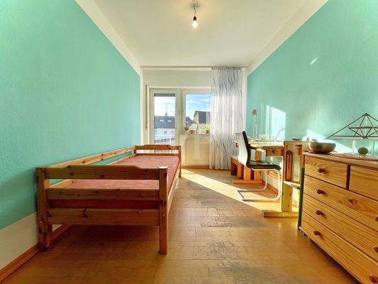 Lichtdurchflutetes Schlafzimmer