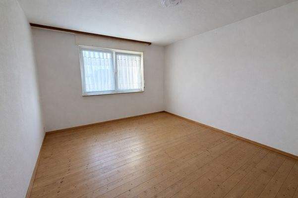 Schlafzimmer EG (visualisiert ohne Möblierung, bearbeitetes Bild)