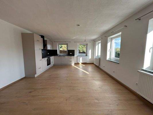 Wohn-, Ess- und Kochbereich2