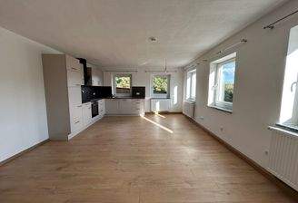 Wohn-, Ess- und Kochbereich2